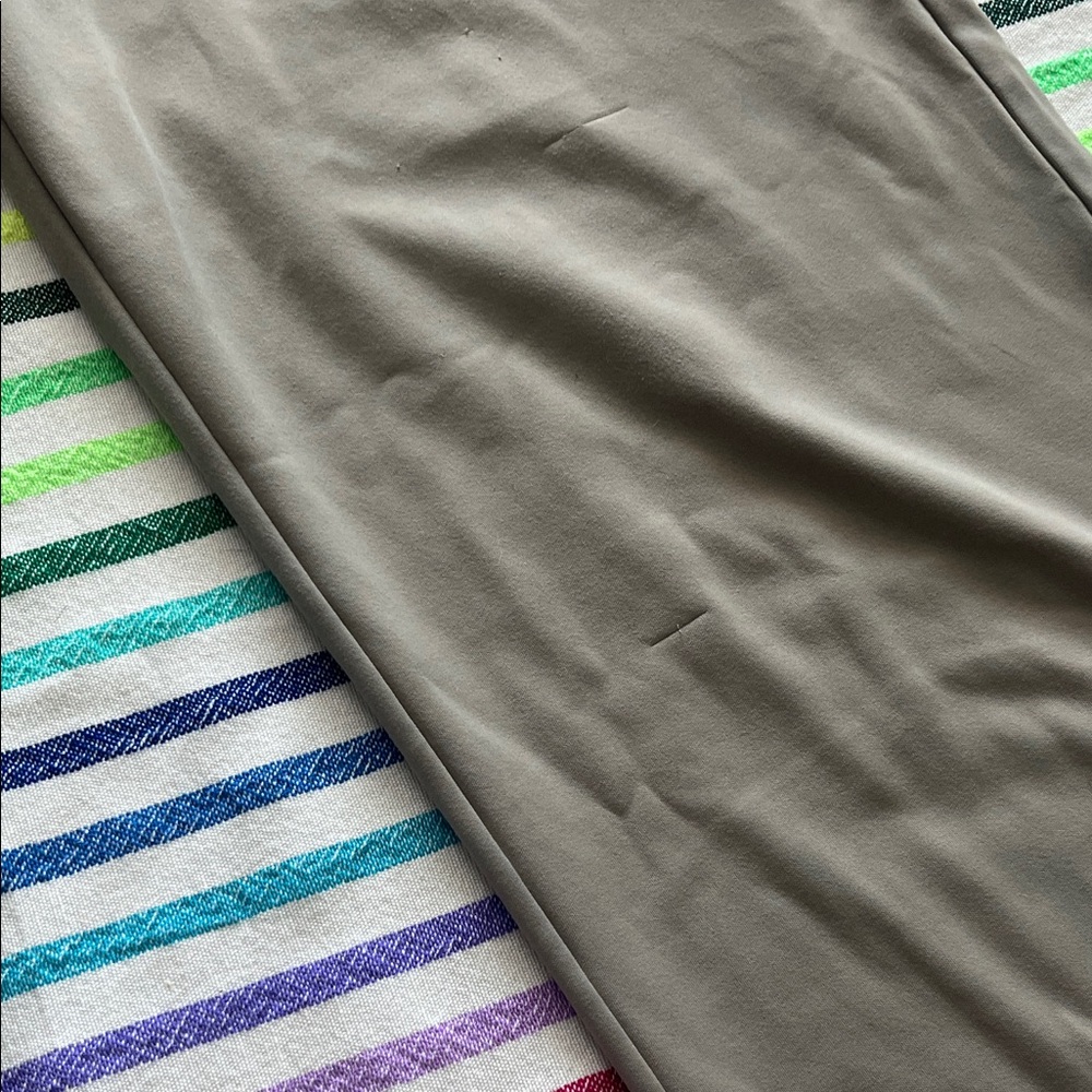 Athleta Stylish Gray Wide-Leg Pants - Picture 4 of 15